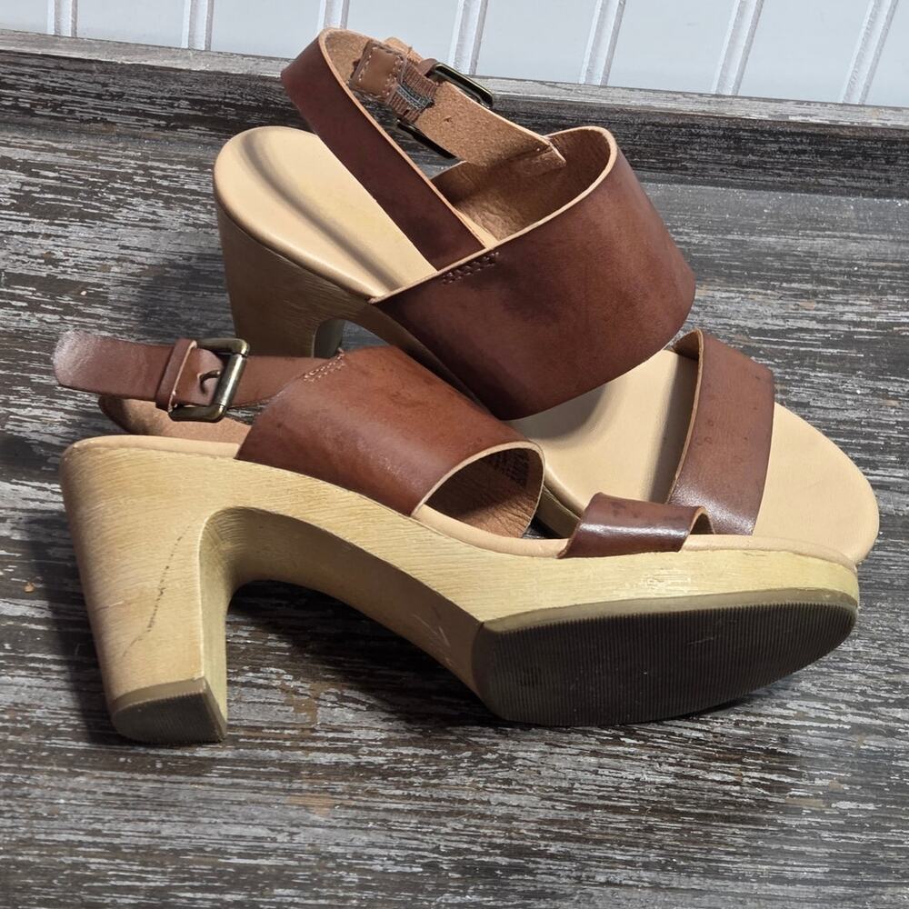 Old Navy Women's Brown Faux Leather Clog Sandal Size 7